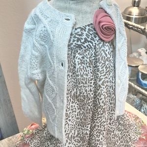 Baby Bgosh Cream/gold flecks cardigan in sz 6 mo